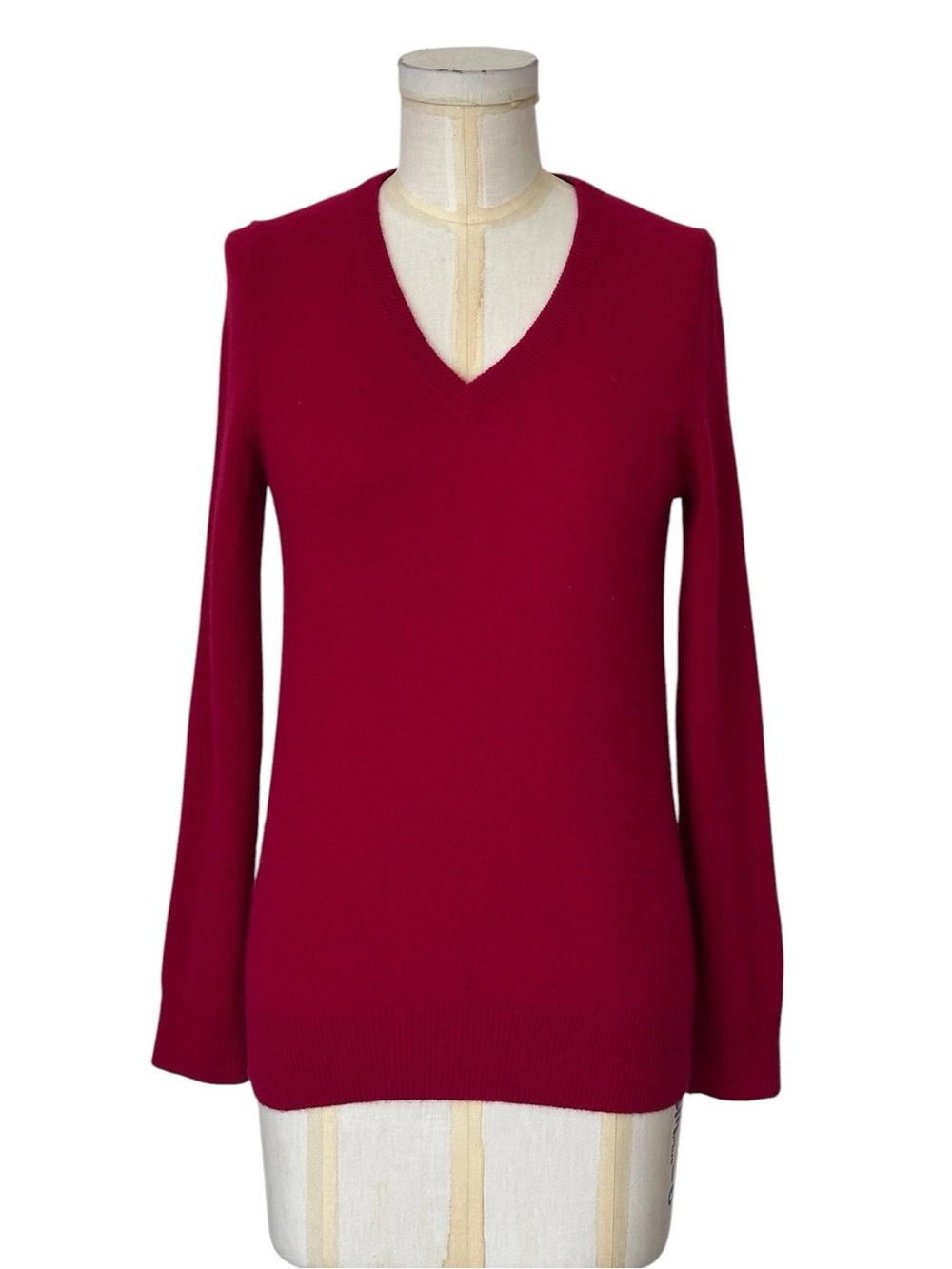 Only Mine Women's Red 100% Cashmere V-Neck Sweater Size Small